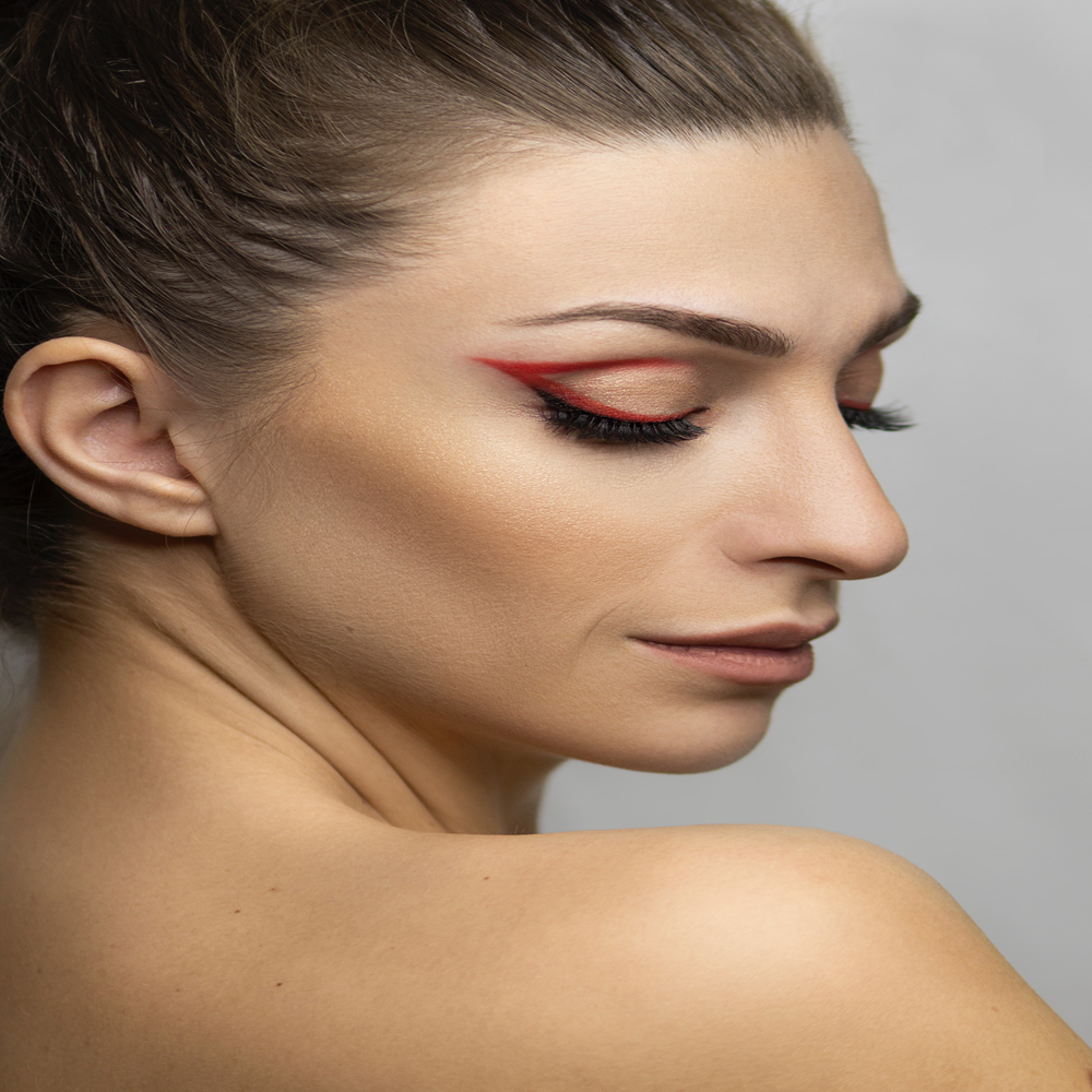 Basic Products In your Makeupkit Kajal In Makeup Kit