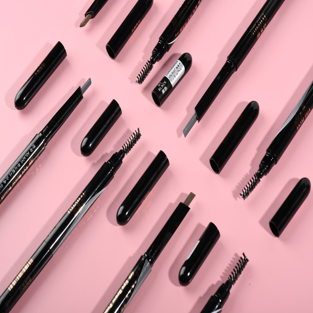 Makeup Kit Eyebrow Pomade in Makeup Kit
